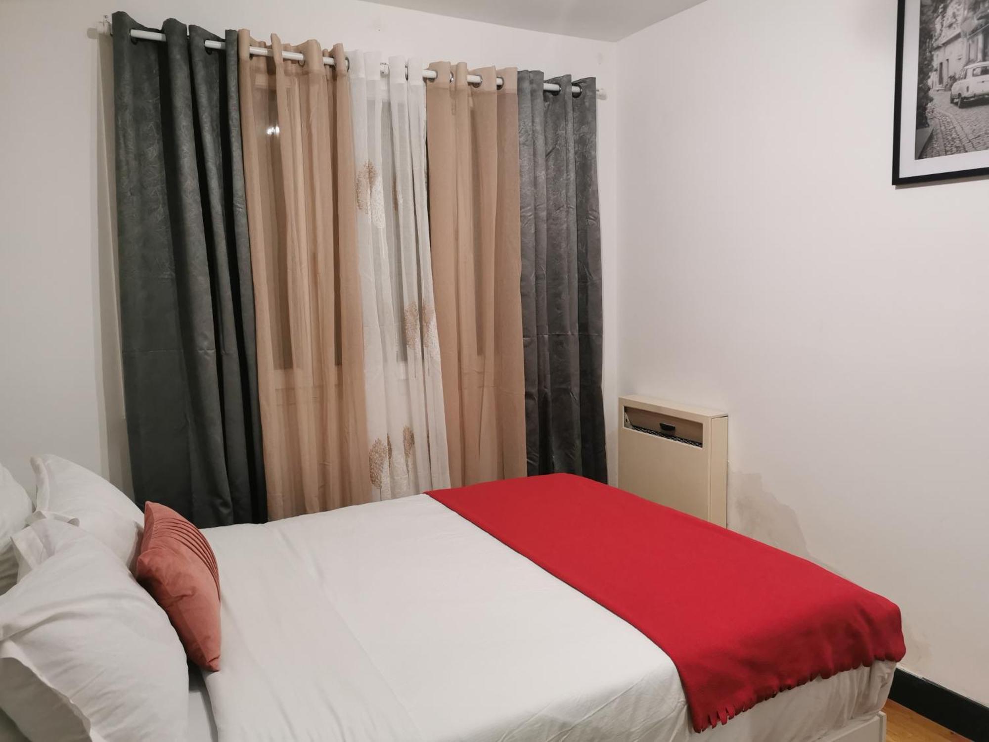 Appartement Meubles A Villeurbanne Lyon エクステリア 写真