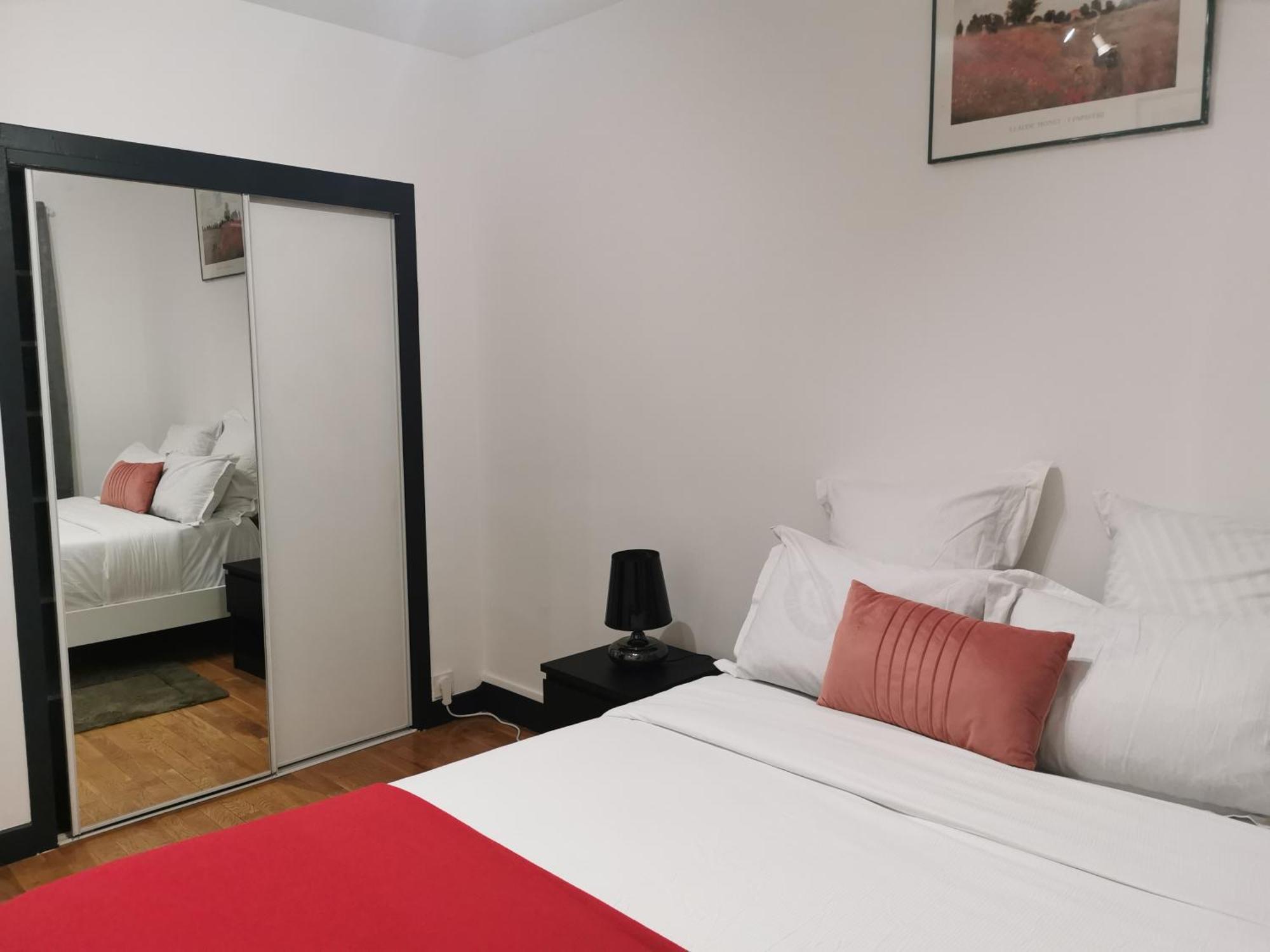 Appartement Meubles A Villeurbanne Lyon エクステリア 写真
